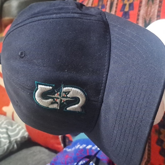 Melonwear Seattle Mariners Flexfit Hat - Size M-L - Picture 1 of 5